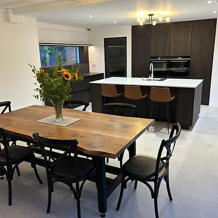 Ballyvourney Villa *