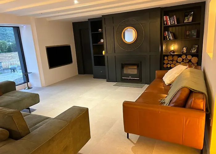 Ballyvourney Villa *